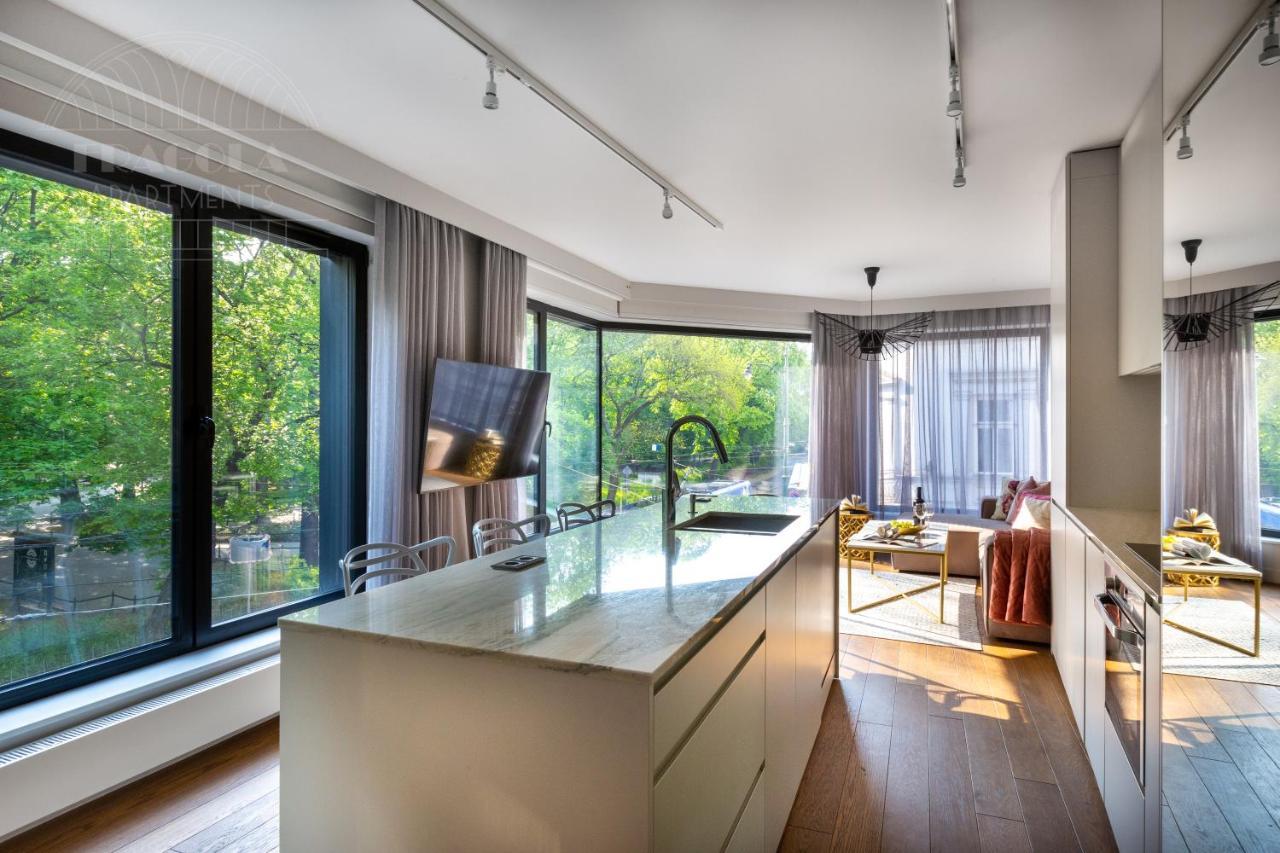 크라쿠프 Modern View Of Planty Park 아파트 외부 사진