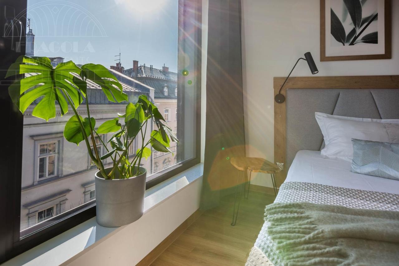 크라쿠프 Modern View Of Planty Park 아파트 외부 사진